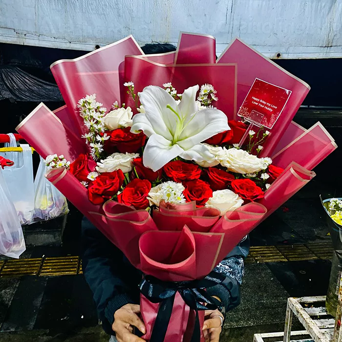 hand-bouquet-13-689d518855b22